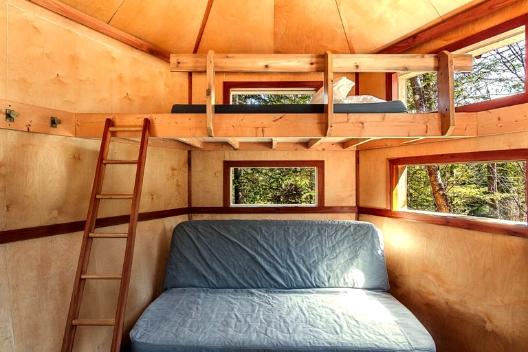 Pods (Canada, Harrington, Quebec)