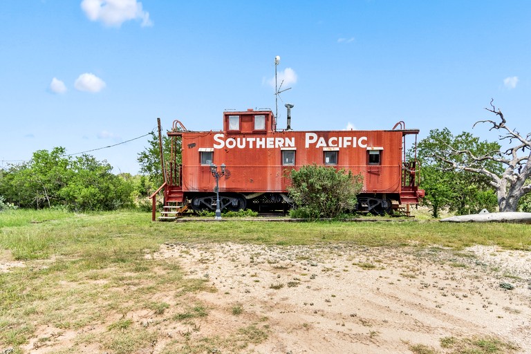 Cabooses (United States of America, Bandera, Texas)
