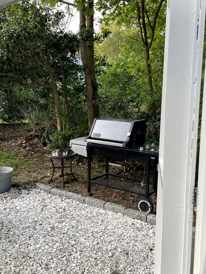 Cute Tiny House near Falmouth Heights Beach and close to Martha's Vineyard in East Falmouth, Massachusetts