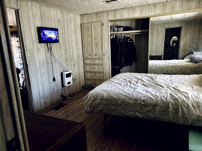 Cabins (United States of America, Fence Lake, New Mexico)