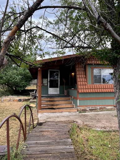 Charming Rural Home with Mountain Views & Starlink Internet near Highway Access in Remote New Mexico