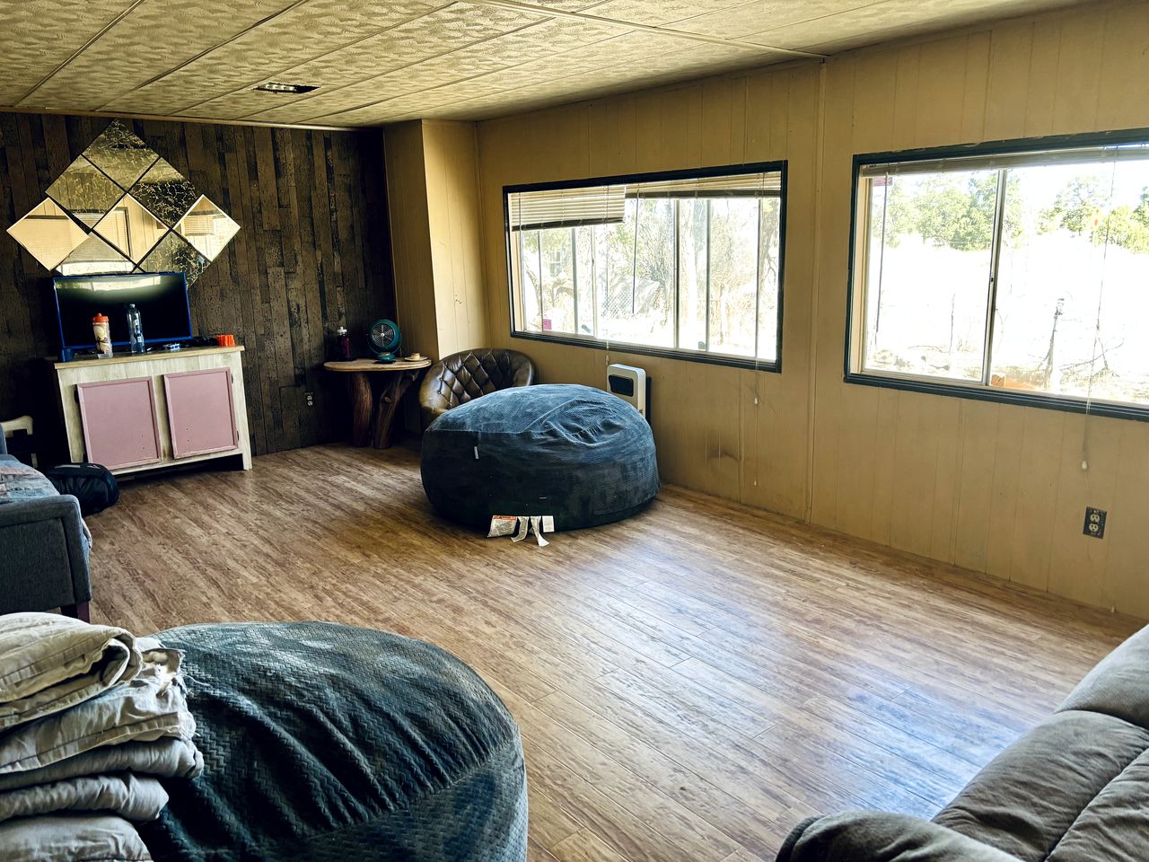 Charming Rural Home with Mountain Views & Starlink Internet near Highway Access in Remote New Mexico