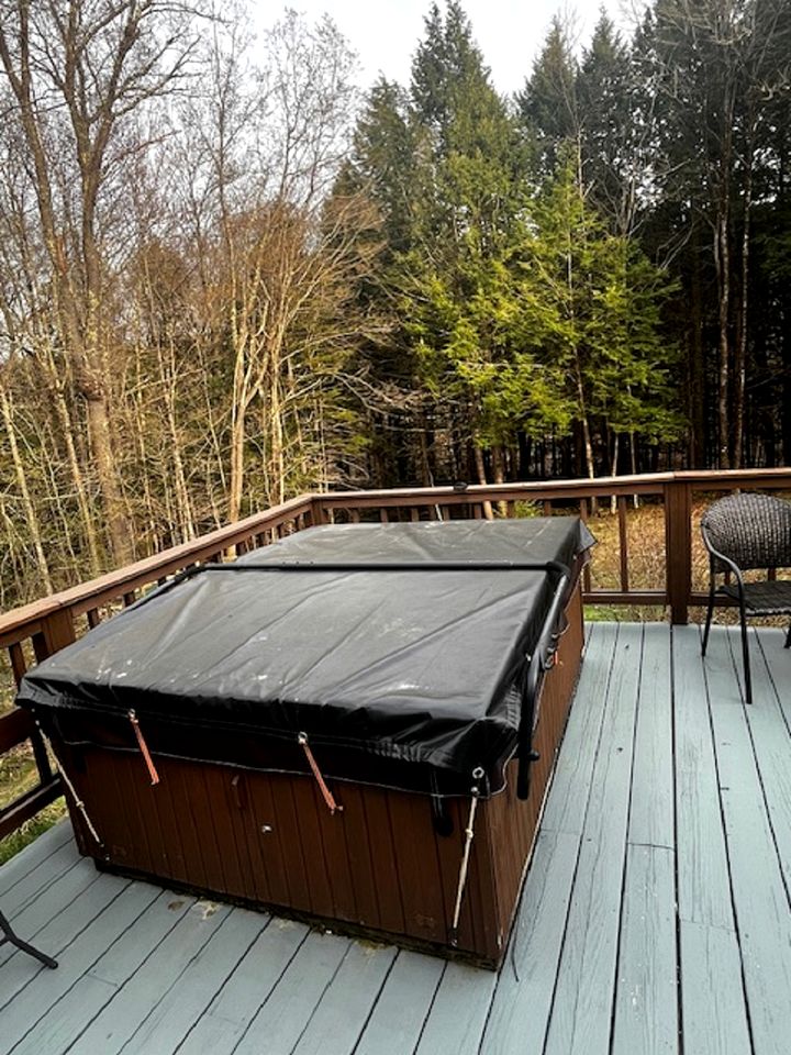 Unique Tiny Teardrop Camper for a Cozy Romantic Getaway in the Forest by the River in Jacksonville, Vermont