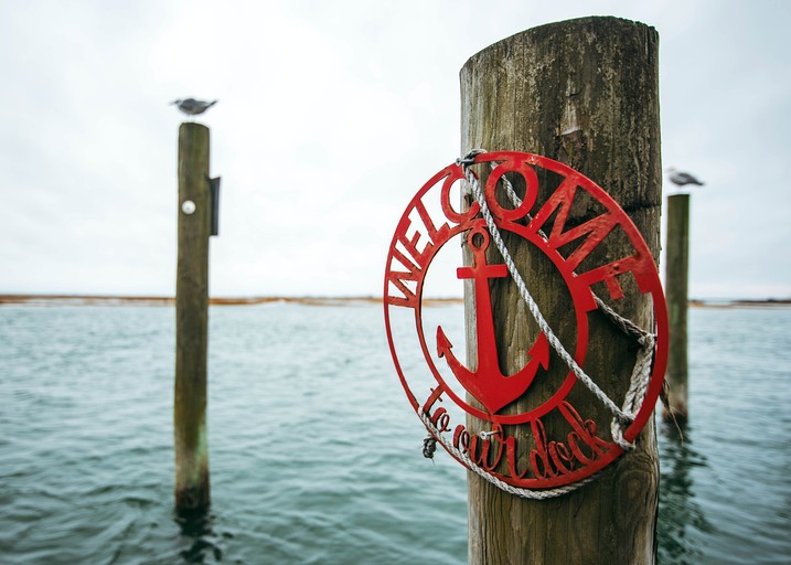 Floating Homes (United States of America, Seaford, New York)