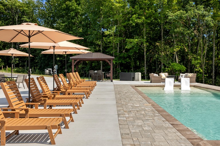 Bell Tents (United States of America, Silver Point, Tennessee)