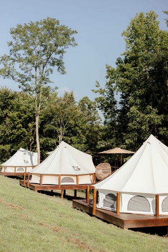 Yurts (United States of America, Silver Point, Tennessee)