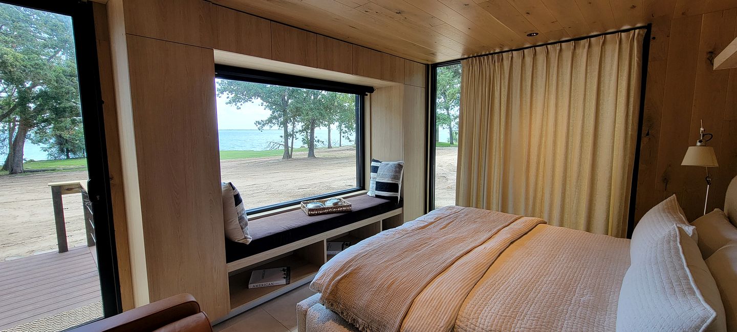 Stunning Tiny House by Lake Tawakoni for a Peaceful Glamping Getaway near Quinlan, Texas