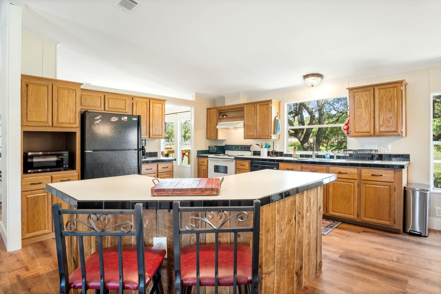 Serene Vacation Rental in the Heart of Texas Hill Country for a Peaceful Getaway in Pipe Creek, Texas