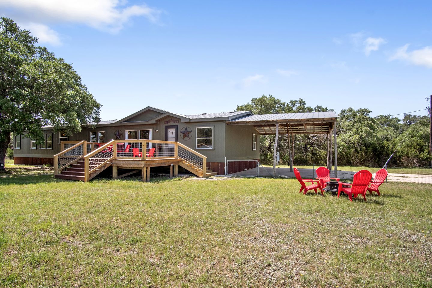 Serene Vacation Rental in the Heart of Texas Hill Country for a Peaceful Getaway in Pipe Creek, Texas