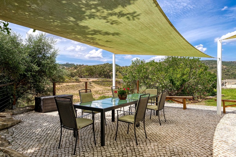 Villas (Portugal, São Bartolomeu de Messines, Faro District)