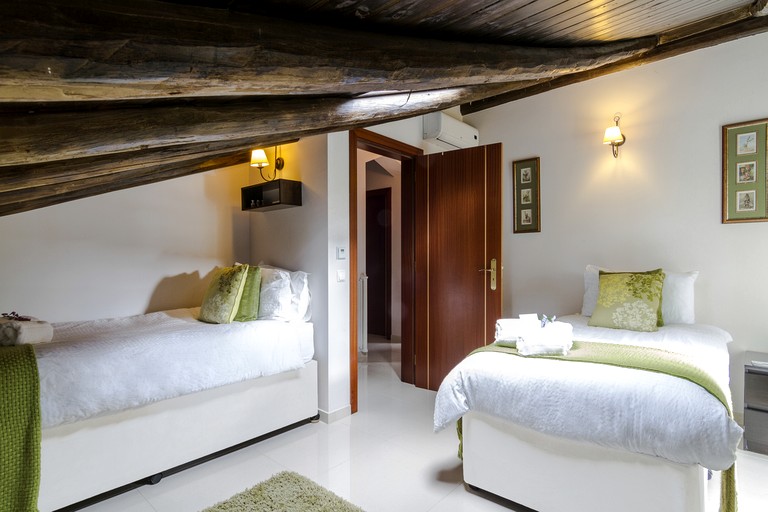 Villas (Portugal, São Bartolomeu de Messines, Faro District)