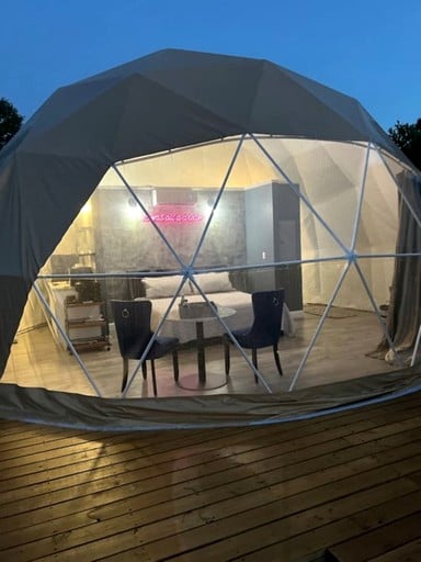 Domes (United States of America, Eureka Springs, Arkansas)