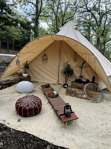 Bell Tents (United States of America, Manhattan, Kansas)