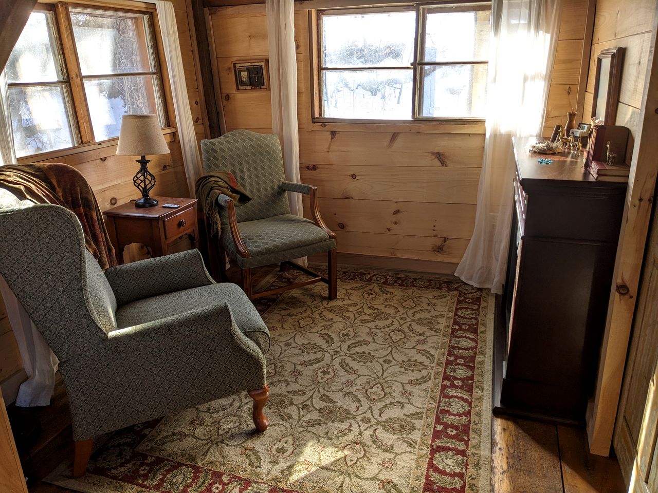 Historic Converted Concrib Glamping Cabin in the Heart of Vermont, Perfect for a Weekend Retreat in Nature