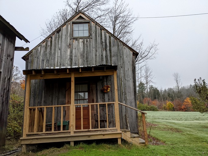 Cabins (United States of America, South Royalton, Vermont)