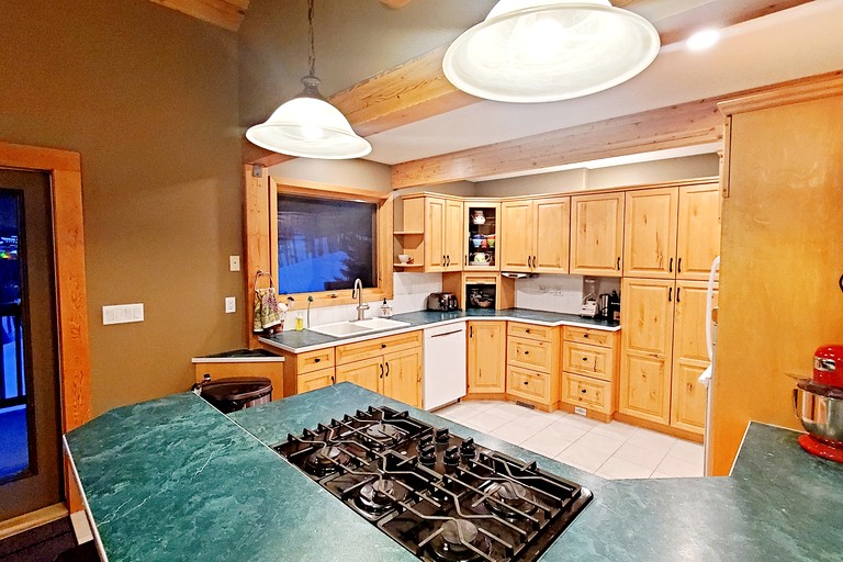 Vacation Rentals (Canada, Sun Peaks, British Columbia)