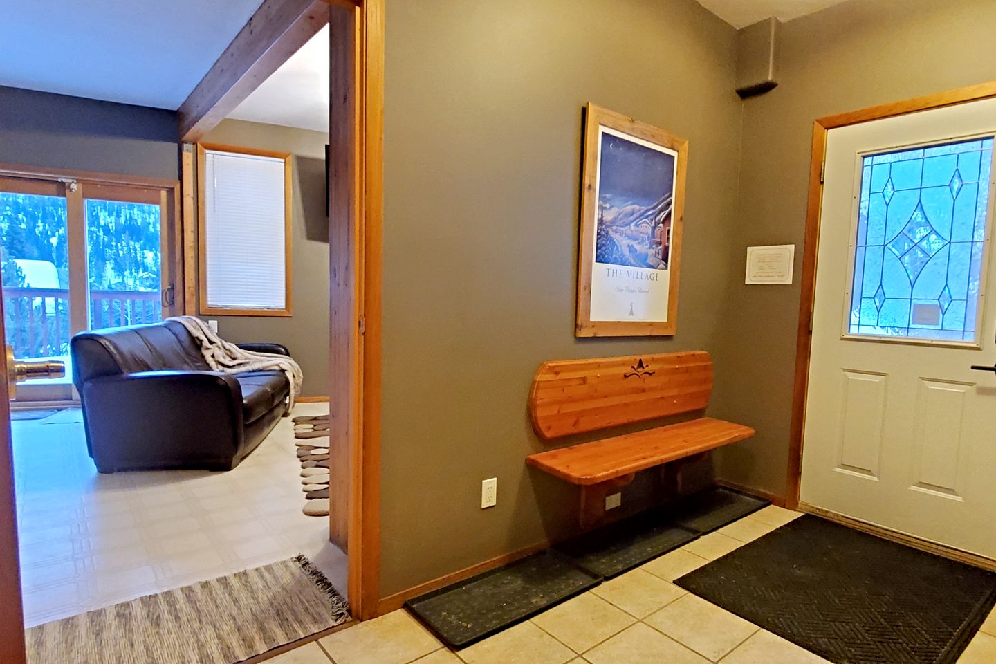 Stunning Spacious Chalet with Breathtaking Views for a Memorable Group Getaway in Sun Peaks, British Columbia