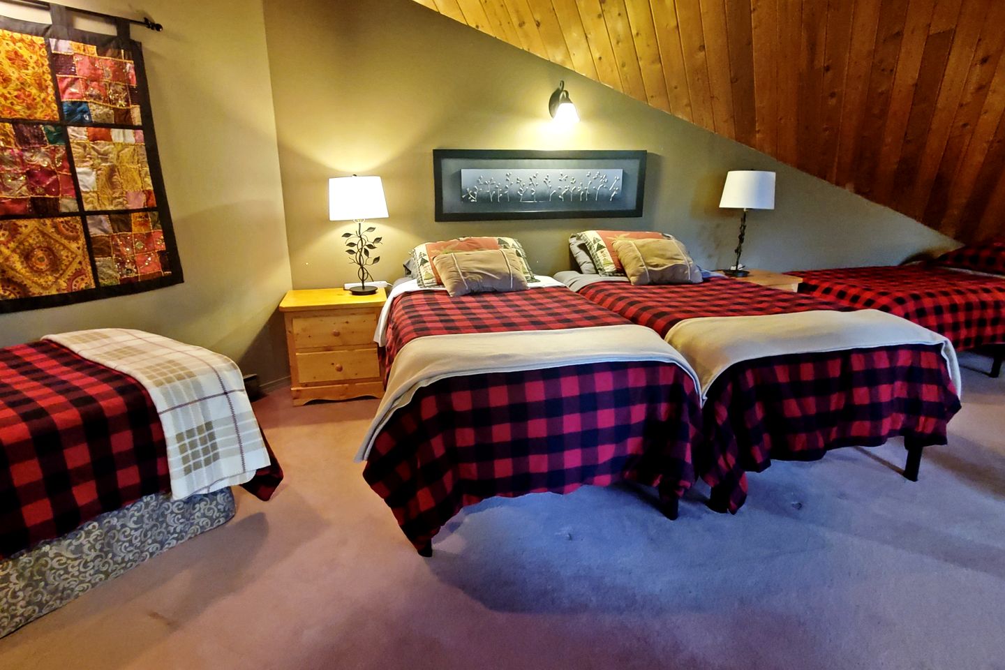 Beautiful Spacious Cabin by Green Lake for an Amazing Family Getway in Whistler, British Columbia