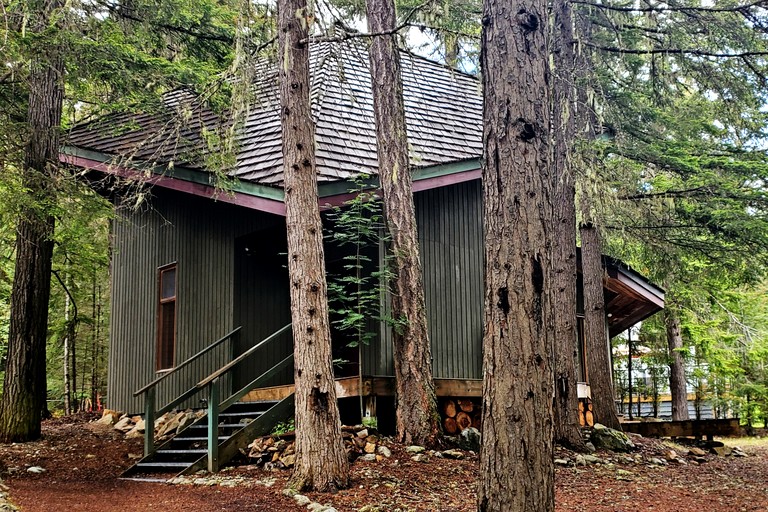 Cabins (Canada, Whistler, British Columbia)