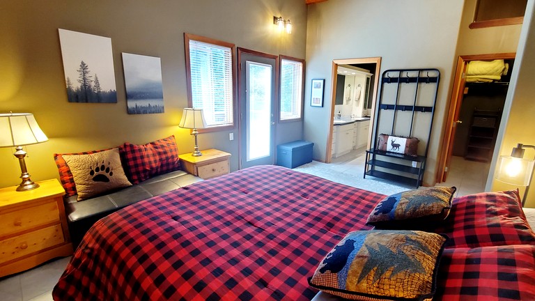Vacation Rentals (Canada, Sun Peaks, British Columbia)