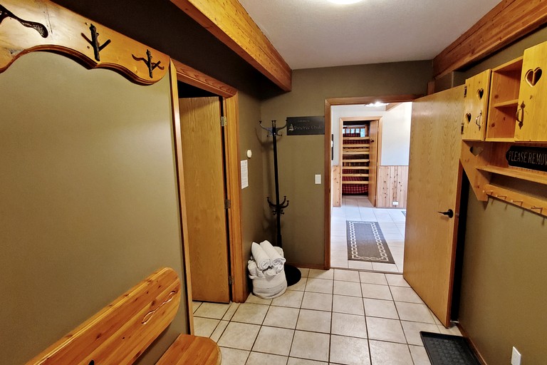 Vacation Rentals (Canada, Sun Peaks, British Columbia)