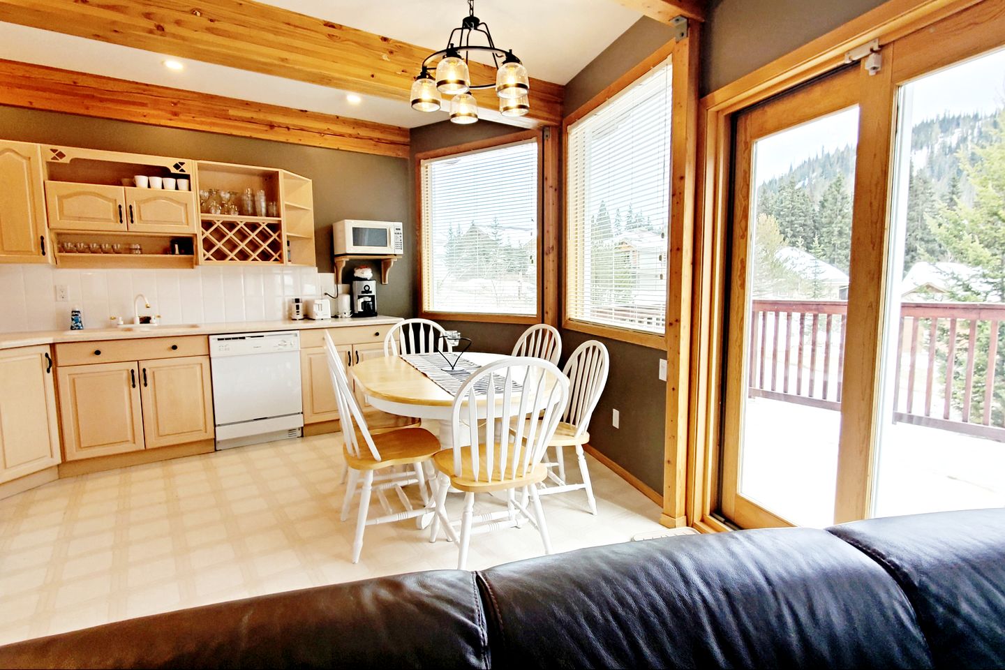 Cozy Chalet Suite near Tod Mountain for a Peaceful Getaway in Nature in Sun Peaks, British Columbia