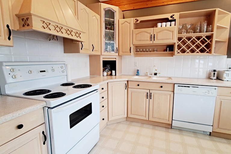 Vacation Rentals (Canada, Sun Peaks, British Columbia)