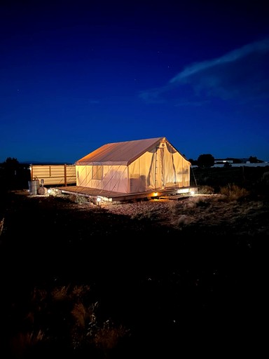 Caravans (United States of America, Cane Beds, Arizona)
