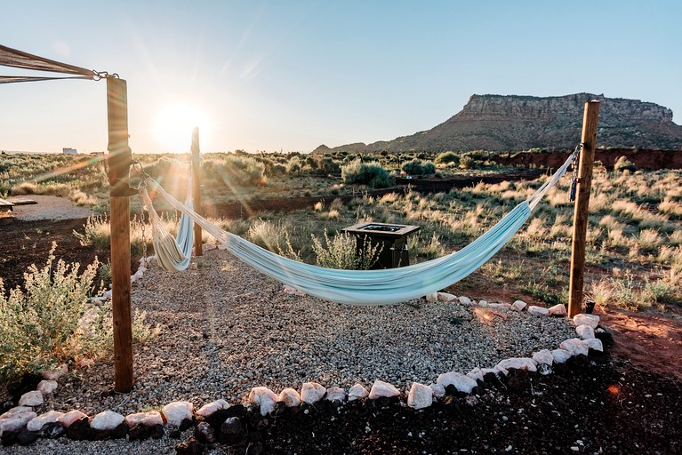 Caravans (United States of America, Cane Beds, Arizona)