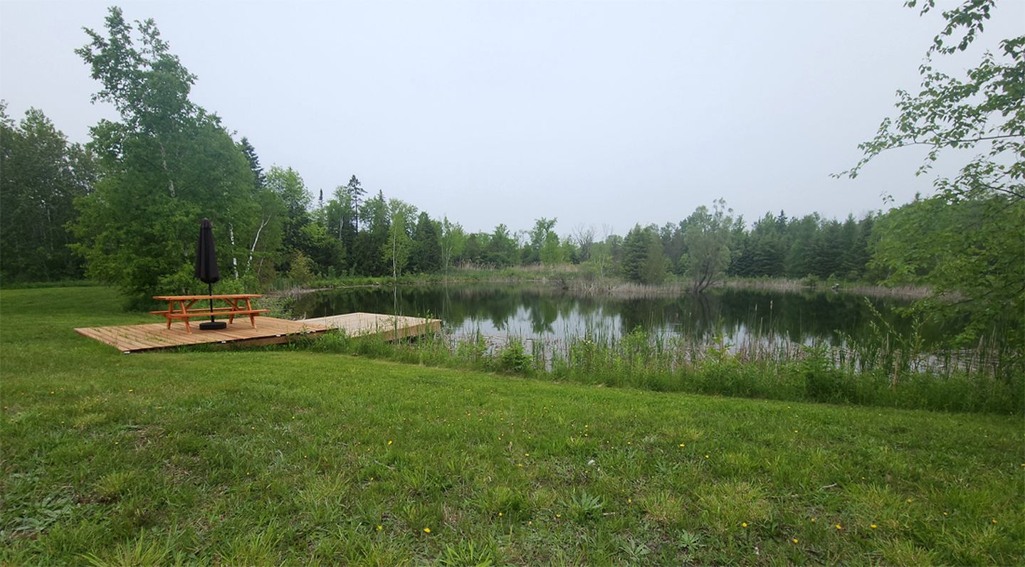 Incredible Glass Dome for a Unique Romantic Getaway in Nature in Zephyr, Ontario