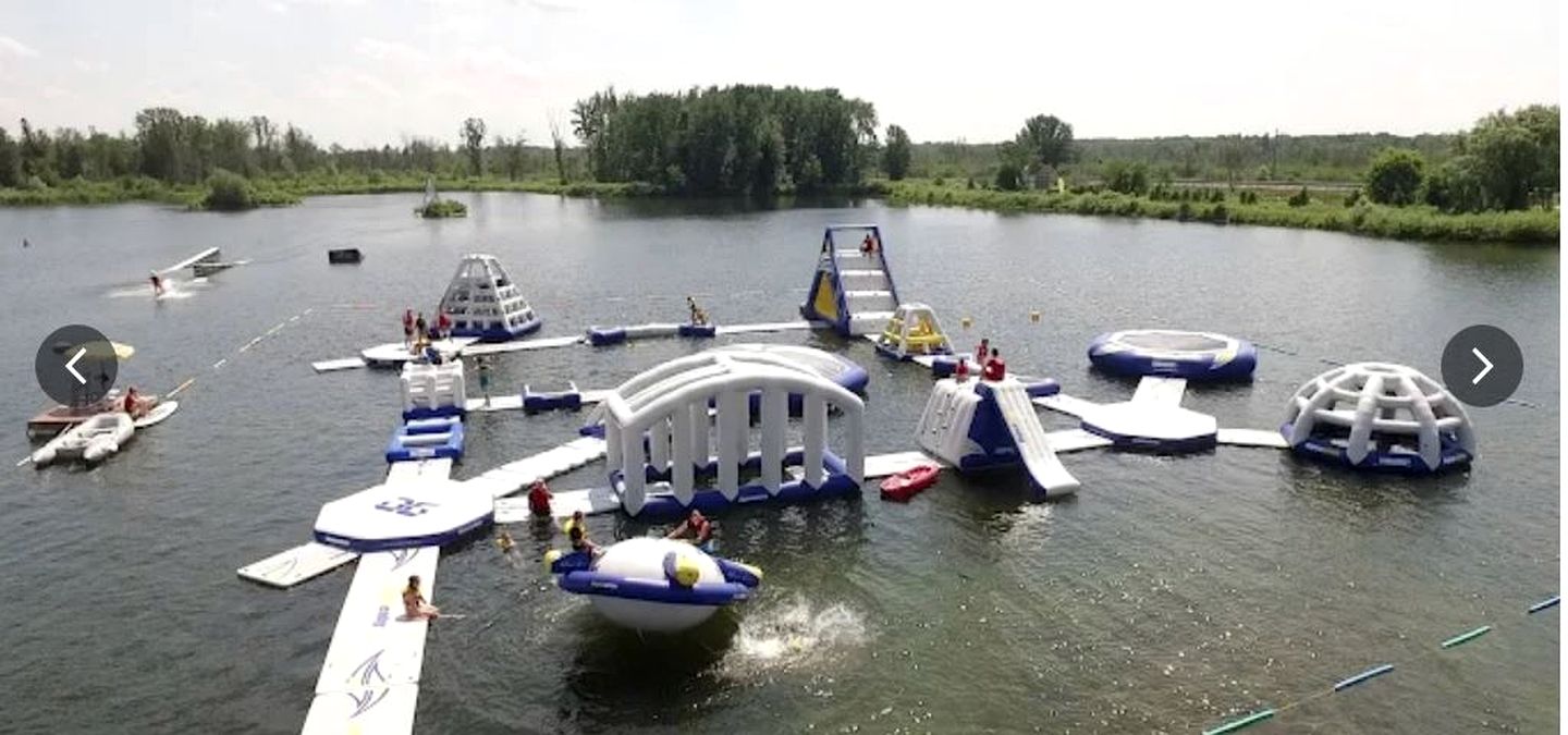 Incredible Glass Dome for a Unique Romantic Getaway in Nature in Zephyr, Ontario