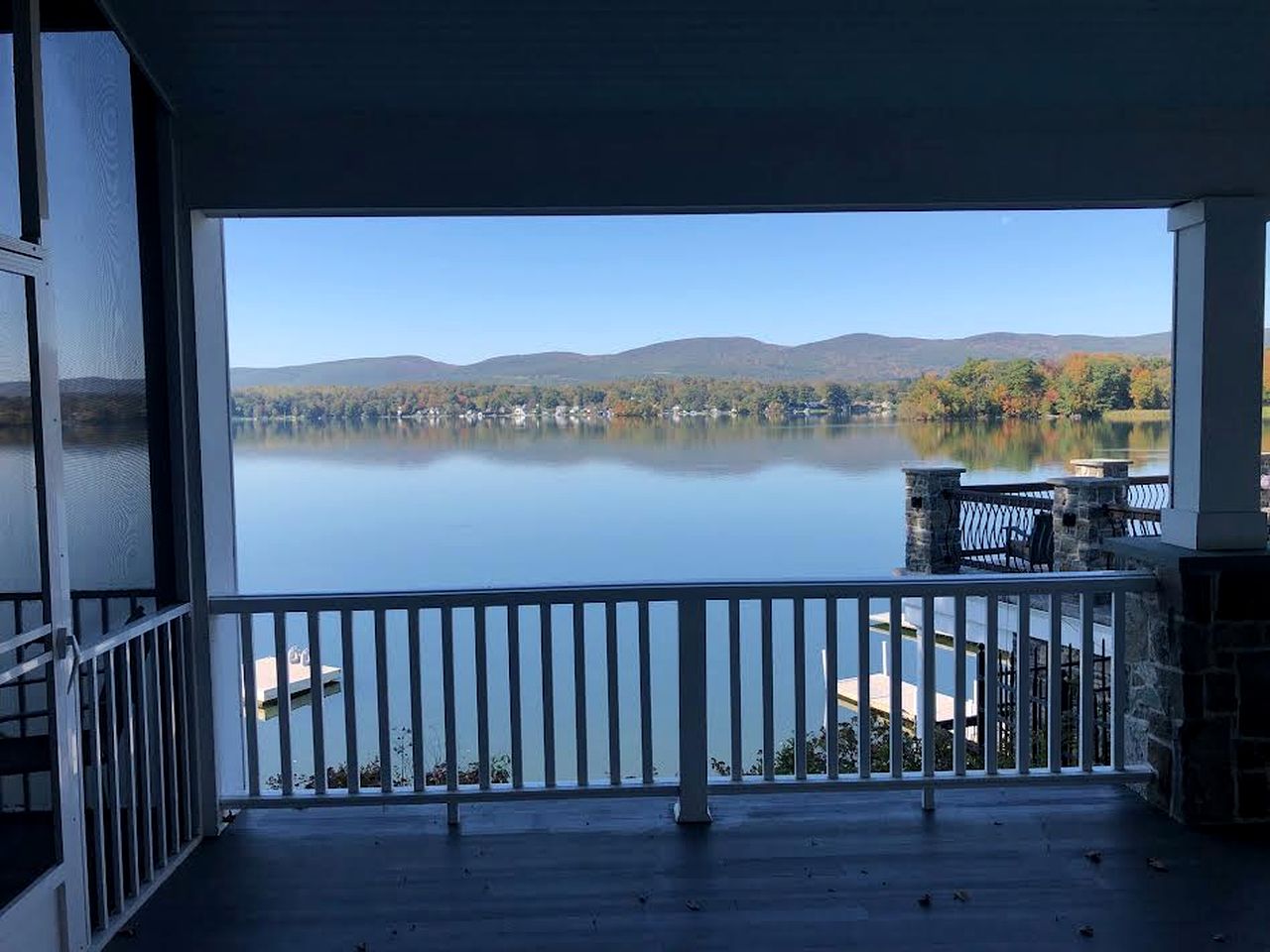 Four-Bedroom Luxury House Rental on Pontoosuc Lake in the Berkshires