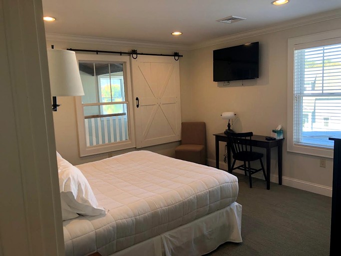 Cottages (United States of America, Lanesborough, Massachusetts)