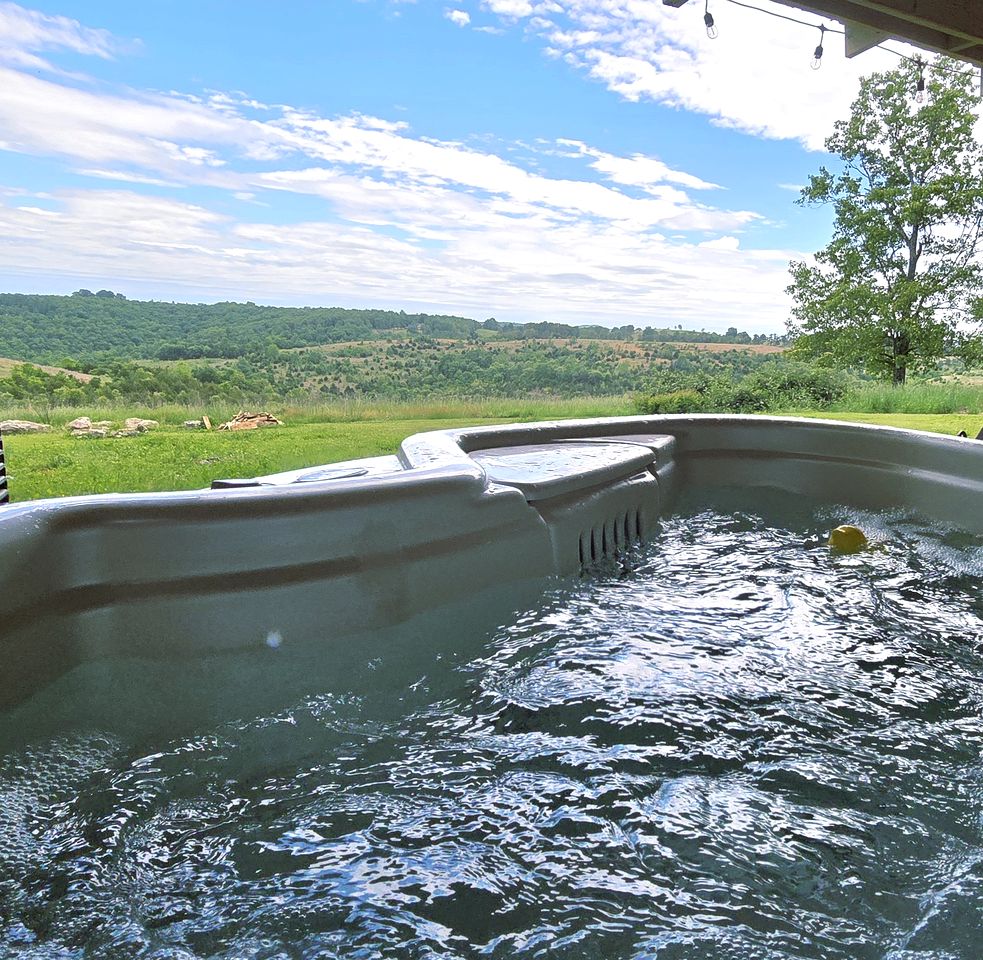 Gorgeous Container for a Romantic Getaway on a Ranch with Incredible Views in Gainesville, Missouri