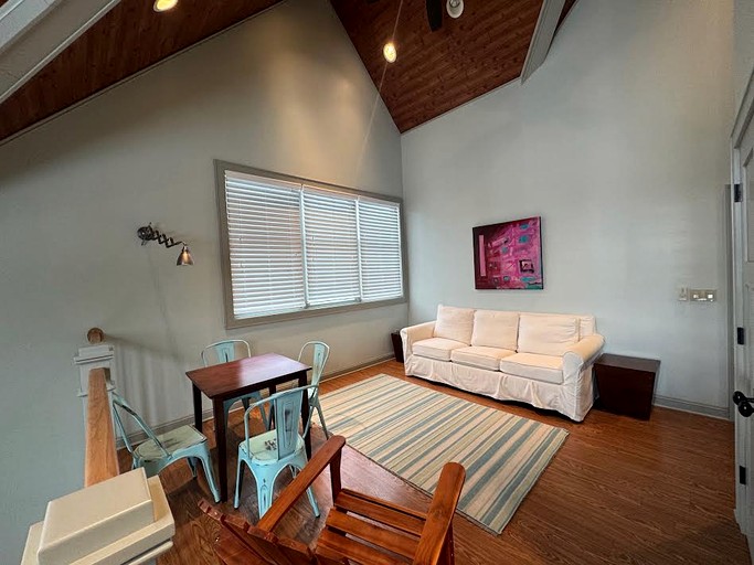 Cottages (United States of America, Lanesborough, Massachusetts)