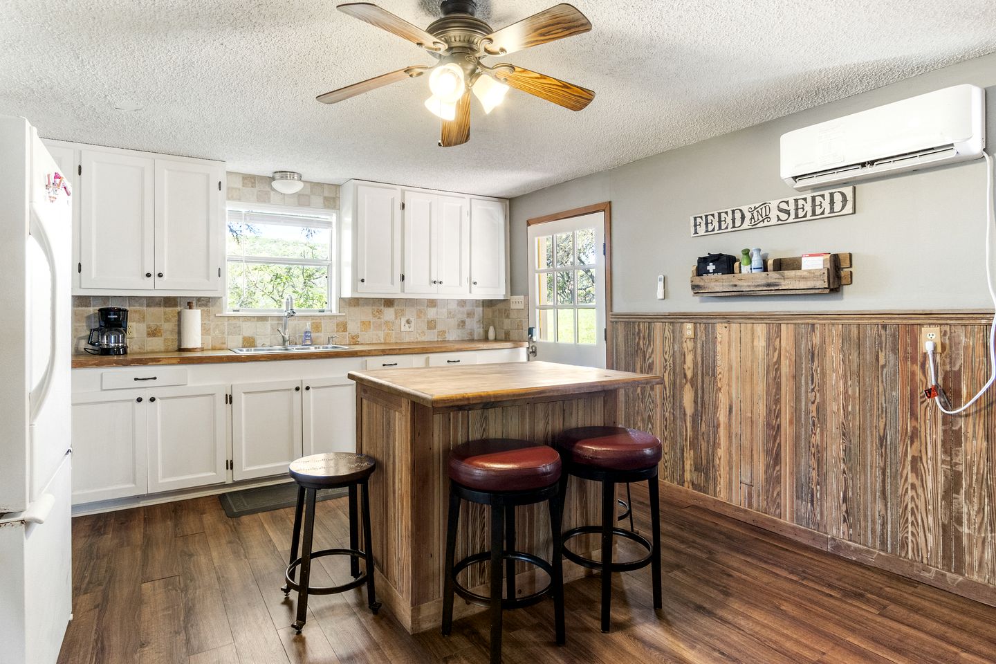 Charming Cottage, Perfectly Situated near Medina for Fun Outdoor Adventures in Texas Hill Country