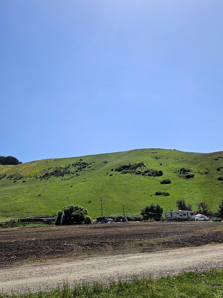 Sunny Retro VW Vanagon Glamping on Working Ranch near Napa & San Francisco, California