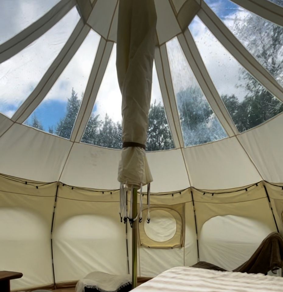 Beautiful Cozy Bell Tent with Direct Access to Mountain Bike Trails for an Amazing Couples Glamping Experience in Stowe, Vermont