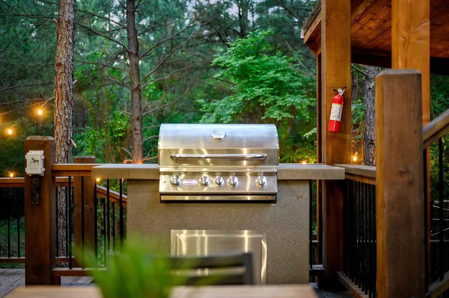 Luxurious Vacation Home with Two-Story Fireplace and Gourmet Kitchen near Broken Bow, Oklahoma