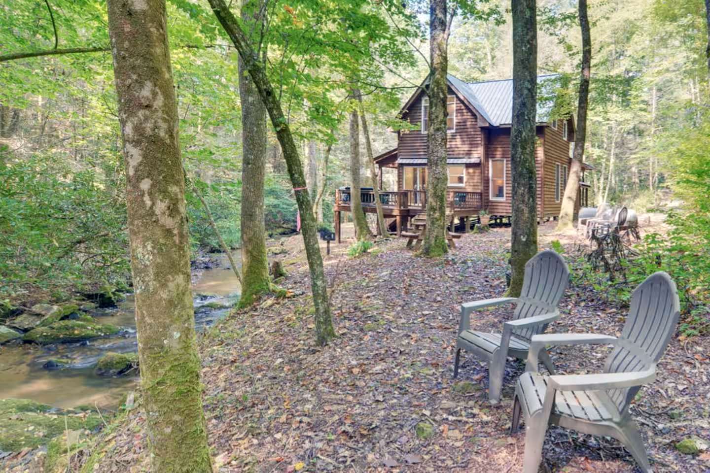 Secluded Cabin on Suches Creek and in the National Forest for a Relaxing Georgia Getaway