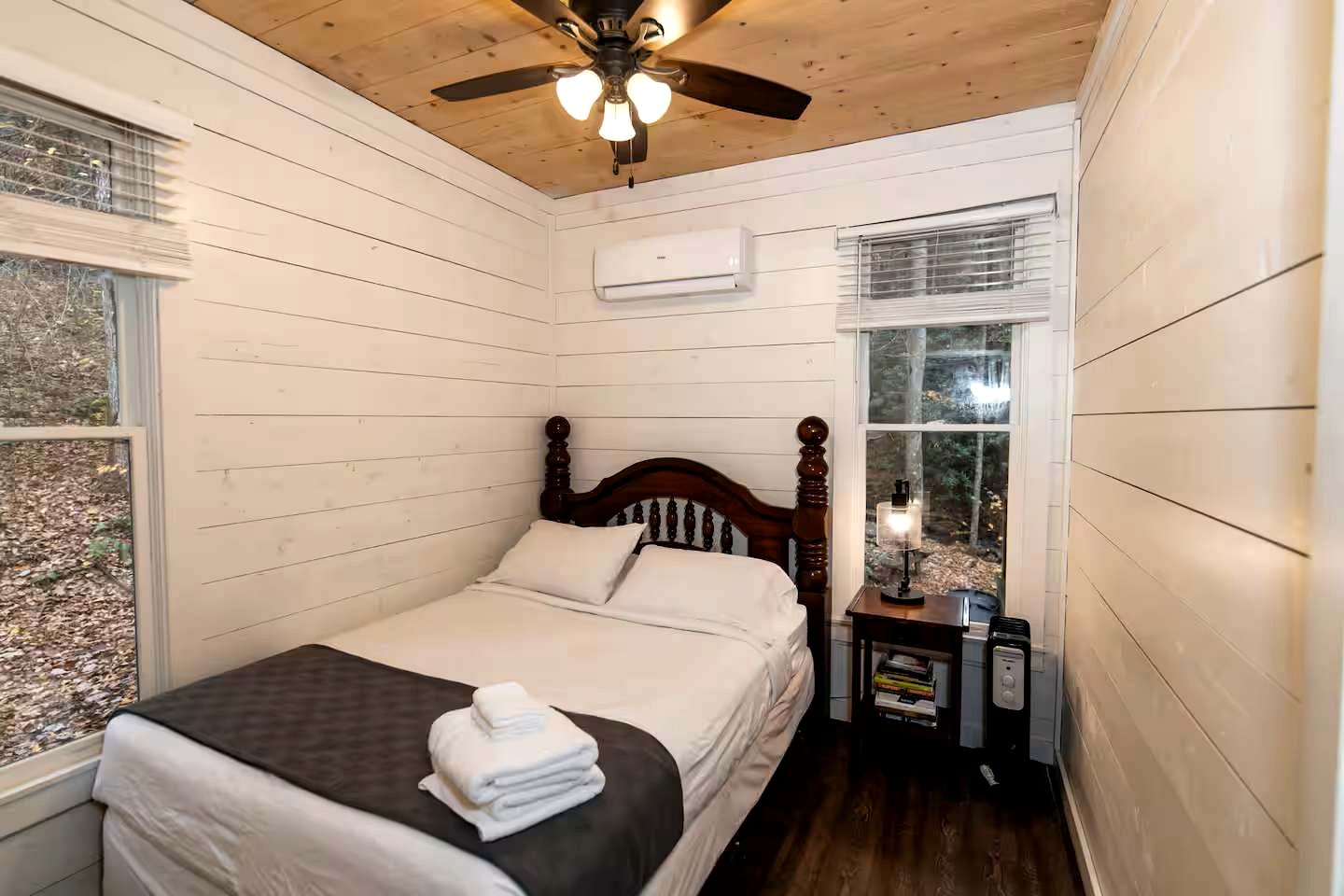 Secluded Cabin on Suches Creek and in the National Forest for a Relaxing Georgia Getaway