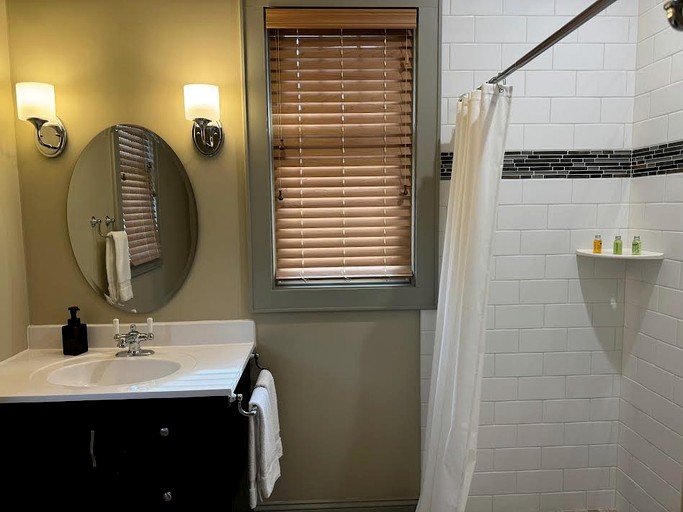 Cottages (United States of America, Lanesborough, Massachusetts)