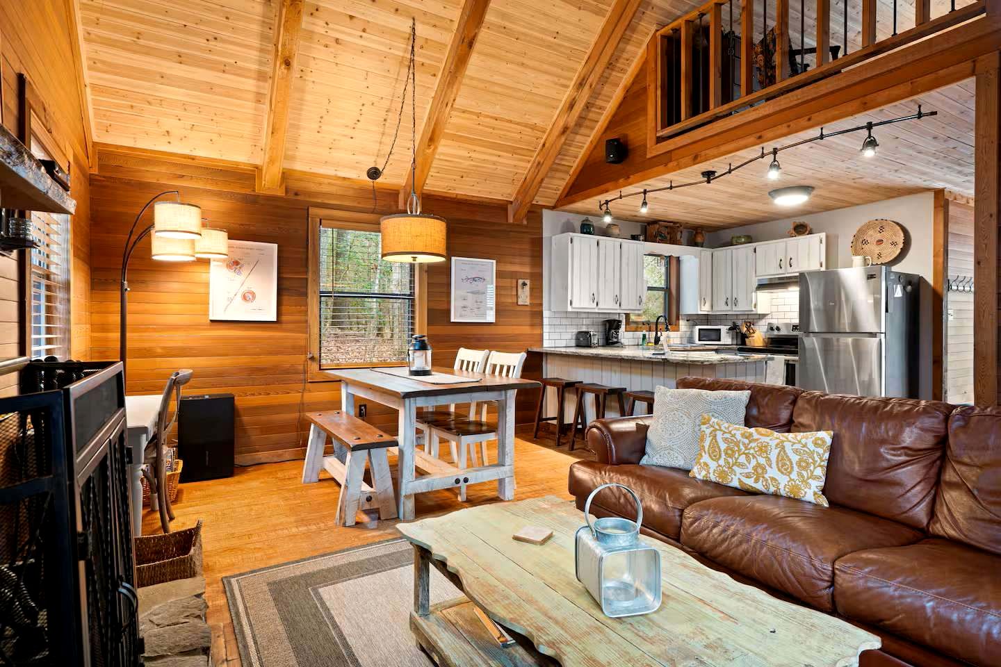 Charming Cabin Nestled in the Forest near the Toccoa River in Suches, Georgia
