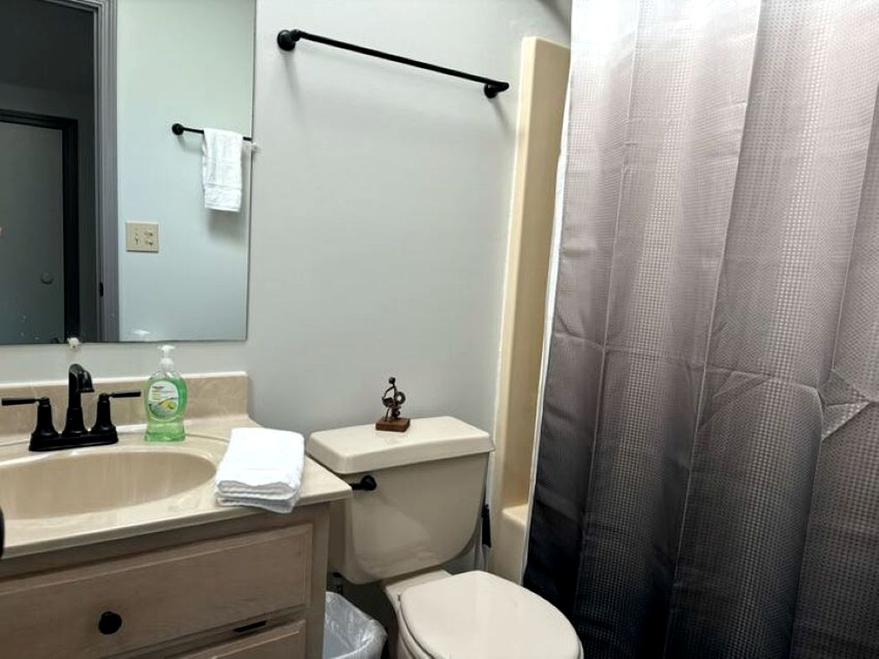 Modern Cabin with Gorgeous Porch with Stunning Views in Suches, Georgia