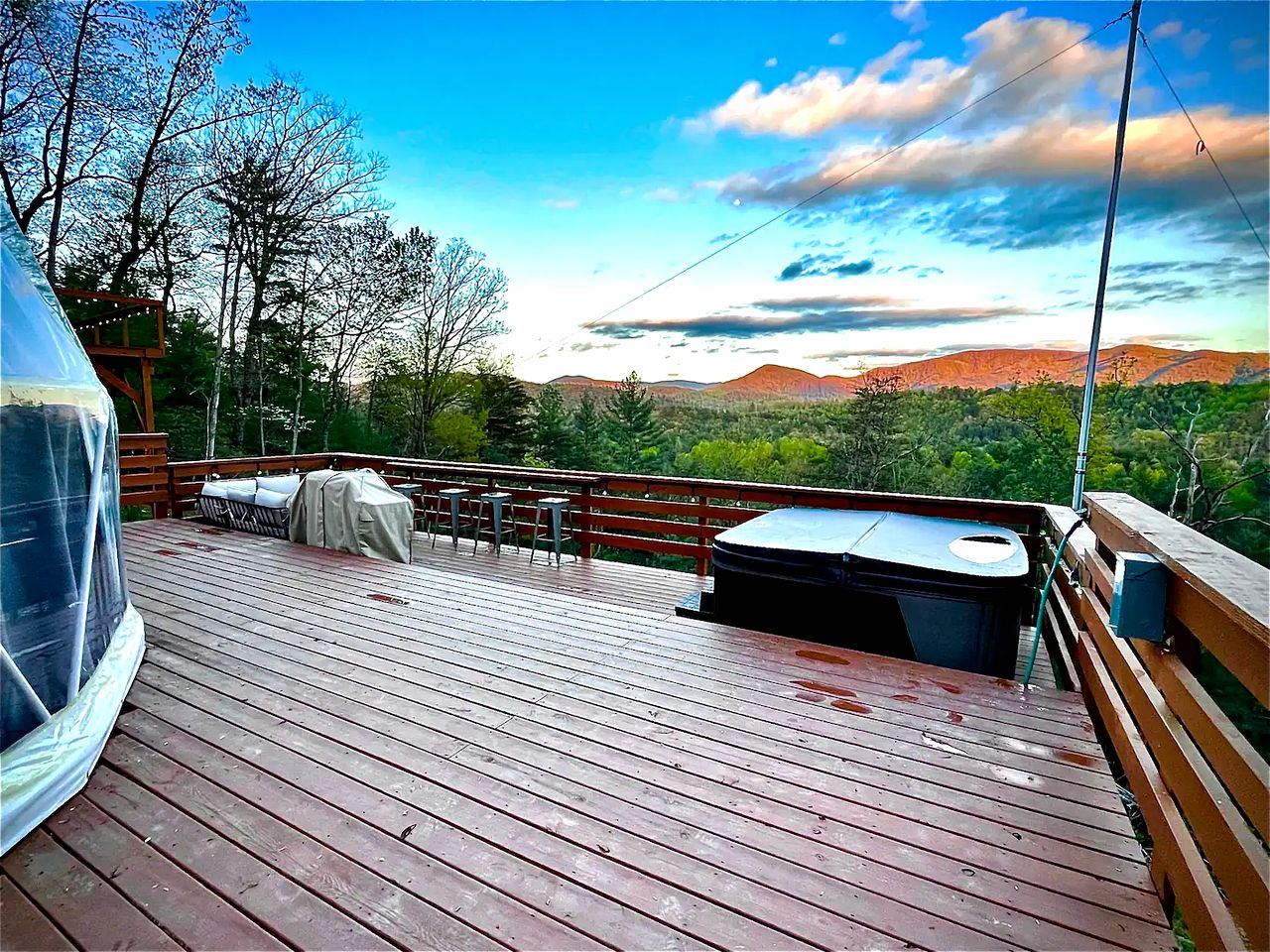 Forest Fairy Glamping in the Smoky Mountains in Hartford, TN