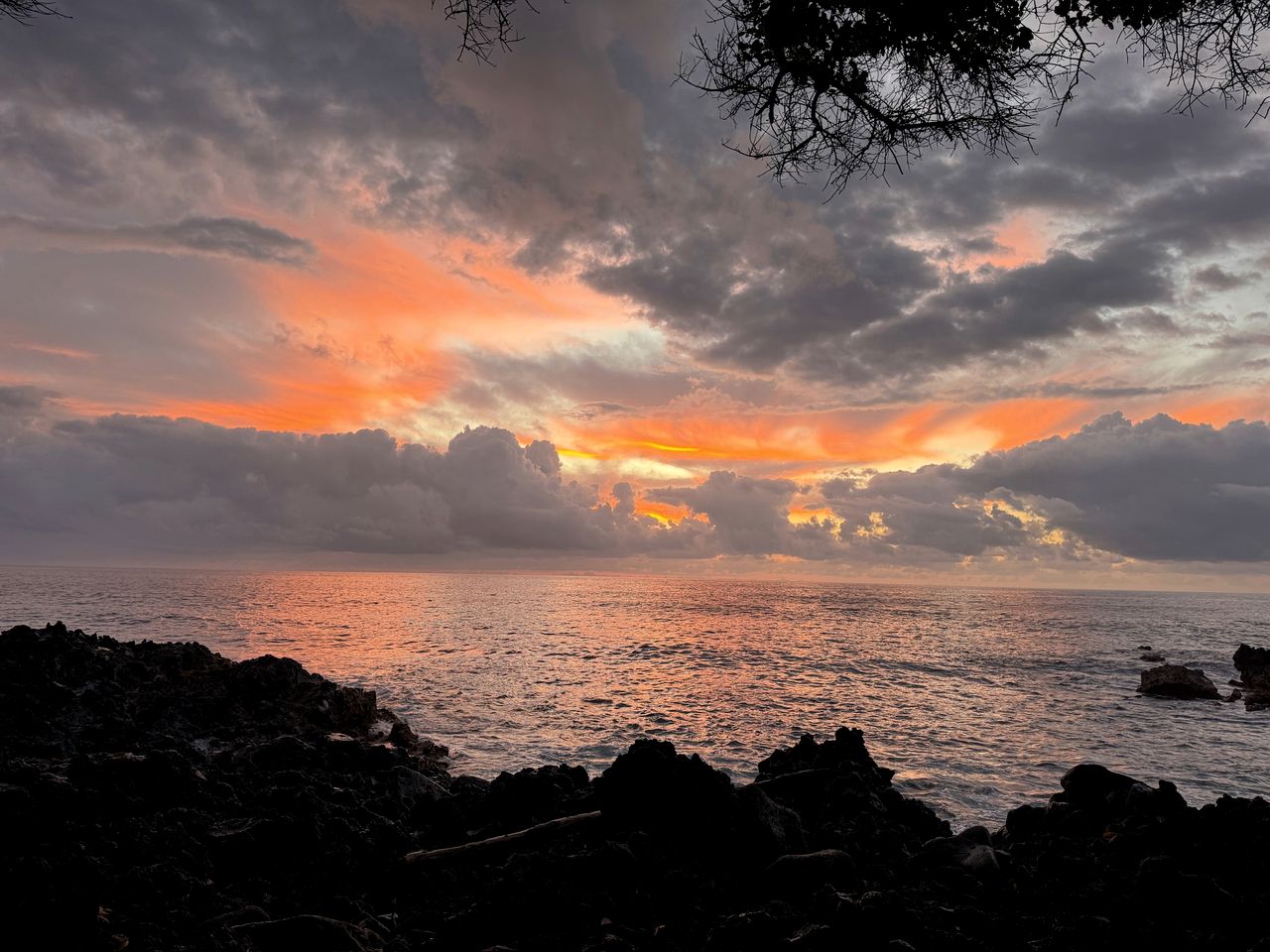 Scenic Oceanfront Glamping with Fire Pit and Tropical Surroundings near Kalapana, Hawaii