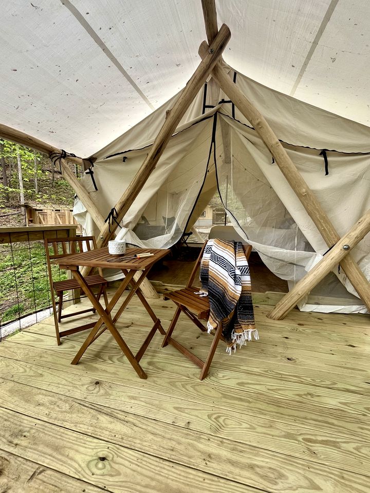Luxurious Safari Tent by the Great Smoky Mountains National Park for an Amazing Glamping Experience near Bryson City, North Carolina