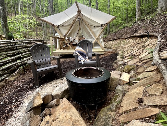 Luxurious Safari Tent by the Great Smoky Mountains National Park for an Amazing Glamping Experience near Bryson City, North Carolina