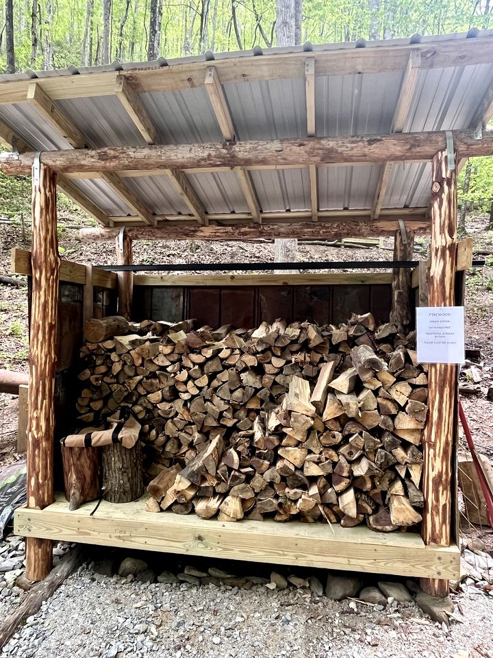 Luxurious Safari Tent by the Great Smoky Mountains National Park for an Amazing Glamping Experience near Bryson City, North Carolina