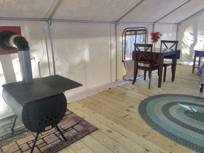 Safari Tents (United States of America, Johnsburg, New York)